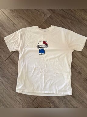 Hello Kitty Okinawa shirt small
